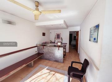 Local comercial · 84m² · 5 Ambientes · Consultorio en Venta a m de Bv. Lehmann
