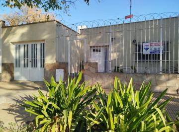 Casa · 110m² · 3 Ambientes · 1 Cochera · Venta Casa Mixta 2 Dorm. / Patio 4° Seccion
