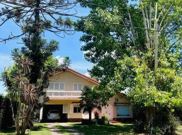 Casa · 78m² · 5 Ambientes · 2 Cocheras · Venta Casa Pileta Casa Huéspedes Cc La Martona