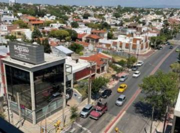 Departamento · 80m² · 5 Ambientes · 1 Cochera · Venta Duplex 2 Dorm. en Barrio Guemes