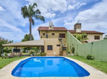 Casa · 193m² · 6 Ambientes · 2 Cocheras · Casa Lote Propio Doble Frente 760 m² Barrio Inglés