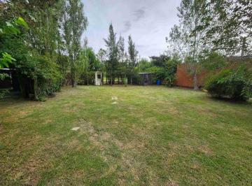 Quinta vacacional · 130m² · 2 Dormitorios · 1 Cochera · Casa Quinta en Venta Los Talas Berisso con Quincho