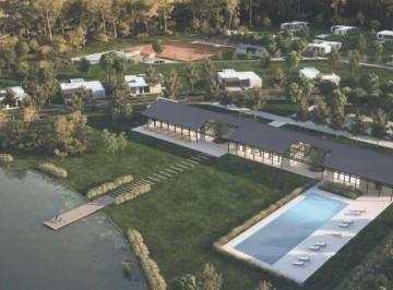 Terreno · 640m² · 1 Ambiente · Terreno - Funes
