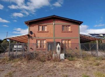 Casa · 128m² · 3 Ambientes · 1 Cochera · Oportunidad Duplex en Epuyén