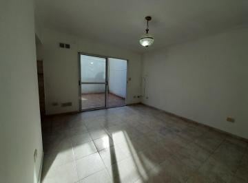 Departamento de 1 ambiente, Tres de Febrero · Alquiler Monoambiente con Patio