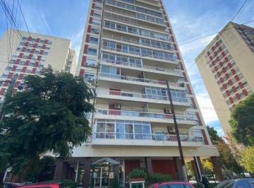 Departamento de 4 ambientes, Avellaneda · Departamento de 4 Ambientes Amplio en Las Torres de Prefectura.
