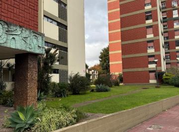Departamento de 3 ambientes, Vicente López · Excelente Depto, Piso Alto, Contrafrente, 58 m², Bajas Expensas, Posib. 2do Dorm