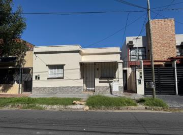 PH de 3 ambientes, General San Martín · Alquiler PH en Planta Baja de 3 Ambientes en Villa Lynch San Martín
