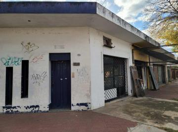 Local comercial · 230m² · 1 Cochera · 5 Locales Block + Cochera Pb Reciclar/construccion