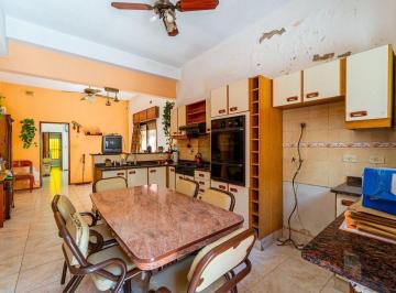Casa · 152m² · 4 Ambientes · Casa Venta Hospitales 4 Dorm. Pb Apt Credito