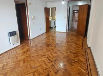 Departamento · 120m² · 4 Ambientes · Alquiler Departamento 3 Dorm. Sobre Av Colon Al 700