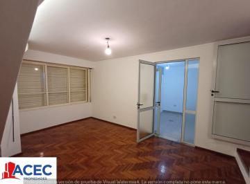 Casa · 65m² · 4 Ambientes · Alquiler - Casa - Barrio Martin