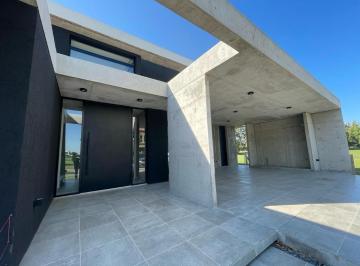Casa · 313m² · 6 Ambientes · 2 Cocheras · Casa en Terravista a La Laguna