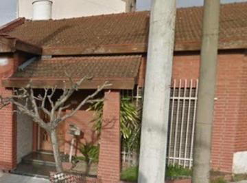 Casa de 5 ambientes, La Matanza · Venta Ramos Mejia Chalet 5 Ambientes con Patio y Cochera