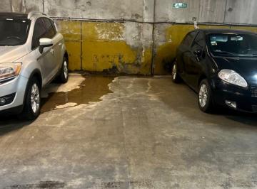 Garage · 10m² · Alquiler Cochera Cubierta Monserrat