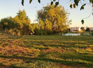 Terreno · 844m² · Venta - Lote Al Agua - El Canton - Permuta