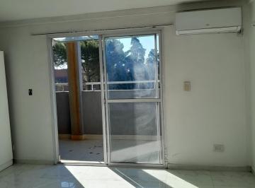 Departamento de 1 ambiente, General San Martín · Hermoso Monoambiente con Balcon a m. de Av Gral. Paz