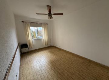 Departamento de 3 ambientes, Parque Patricios · Alquiler Departamento 3 Amb