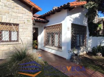 Casa · 120m² · 3 Ambientes · 2 Cocheras · Casa en Venta en Haedo