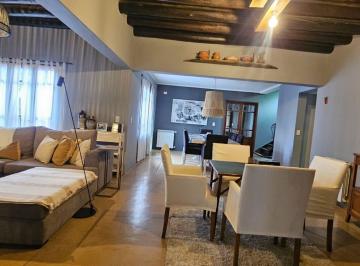 Casa · 270m² · 4 Dormitorios · 2 Cocheras · Vende Casa 4 Dorm. · Luján · B. Privado Terruños de Araoz I