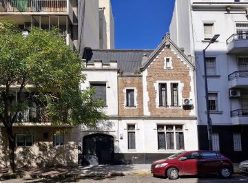 Casa · 200m² · 6 Ambientes · Unica Casa en Almagro con Cochera Cubierta