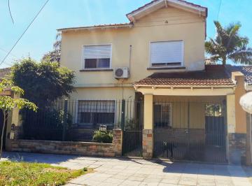 Casa de 4 ambientes, Lomas de Zamora · Chalet 4 Amb en 2 Plantas en Venta