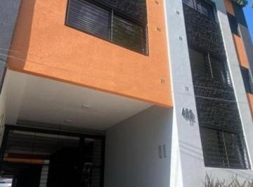 Departamento · 30m² · 1 Ambiente · Monoambiente en Alquiler 2°h, con Cochera Descubierta!