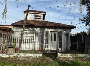 Casa · 60m² · 3 Ambientes · Casa en Alquiler 3 Ambientes con Patio y Parrilla en La Unión, Ezeiza