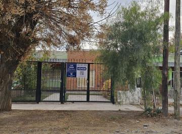 Casa · 84m² · 3 Ambientes · 1 Cochera · PH en Plottier