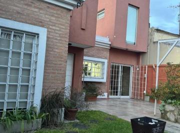 Casa de 5 ambientes, Morón · Casa 4 Dorm. en Venta Haedo. Malaver 1000