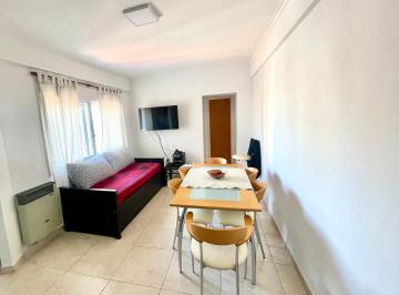 Departamento · 37m² · 2 Ambientes · 1 Cochera · Departamento en Monte Castro