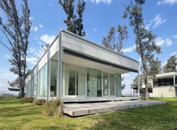 Casa · 170m² · 5 Ambientes · 2 Cocheras · Campo Timbo Oliveros - Espectacular Casa con Pileta y Parrillero