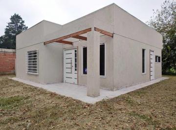 Casa · 66m² · 3 Ambientes · 3 Cocheras · Casa en