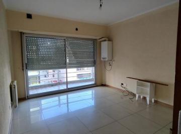 Departamento · 60m² · 3 Ambientes · Departamento de Tres Ambientes en Alquiler en Avellaneda