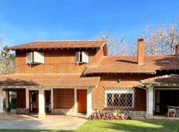 INB-INB-3664_2 · Casa 6 Dorm.. | Calle