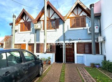 Casa de 4 ambientes, Morón · Triplex 4 Ambientes en Venta, Haedo Sur.