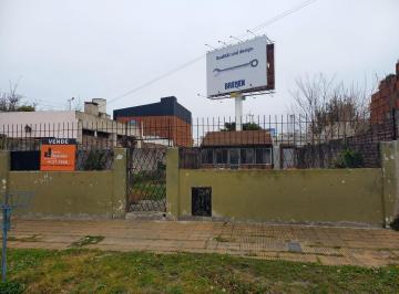 Casa · 90m² · 3 Ambientes · 4 Cocheras · Casa Americana 3 Amb. Gran Lote a m Acceso Oeste