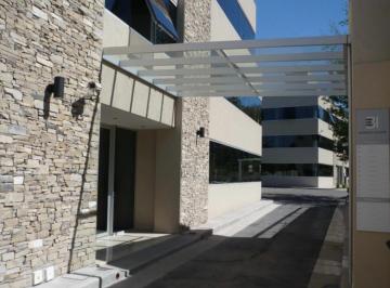 Oficina comercial · 102m² · 2 Ambientes · 1 Cochera · Oficina en Alquiler.