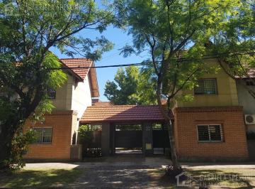 Casa · 99m² · 4 Ambientes · 1 Cochera · Duplex 4 Ambientes Venta Banfield