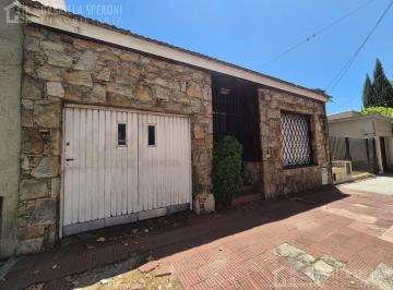 Casa · 135m² · 3 Ambientes · 1 Cochera · Casa 3 Ambientes Venta Temperley