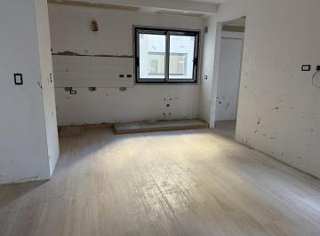 Departamento · 36m² · 2 Ambientes · Venta Departamento 2 Amb Lateral con Parrilla en Flores Norte