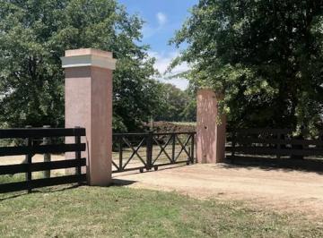 Acceso a Las Juntas, Altos de Areco · Chacras Residenciales en San Antonio de Areco