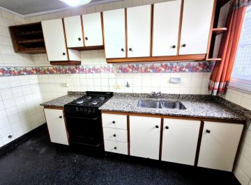 Departamento · 42m² · 2 Ambientes · Departamento en Venta, 2 Ambientes en Sarandi, con Vista Abierta y Balcón