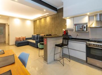 Casa · 147m² · 6 Ambientes · 1 Cochera · Venta de Casa 6 Ambientes en Pompeya