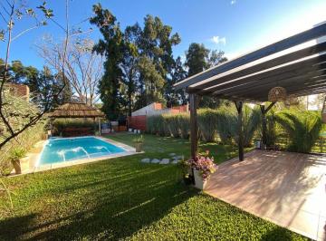 Casa · 56m² · 3 Ambientes · 1 Cochera · Venta Casa 3 Ambientes Pileta Haras Terraplén