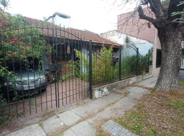 Casa · 71m² · 3 Ambientes · 1 Cochera · Excelente Casa Lote Propio