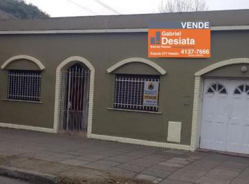 Casa · 105m² · 3 Ambientes · 1 Cochera · Muy Buena Casa 3 Amb. 2 Baños Gje + Dto. 2 Amb.