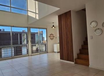 Departamento · 77m² · 3 Ambientes · 1 Cochera · Departamento Estilo Loft en Alquiler