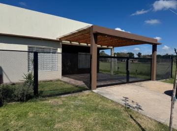 Casa · 100m² · 6 Ambientes · 2 Cocheras · Belgrano 4806 (Fincas del Rosedal) Ibarlucea