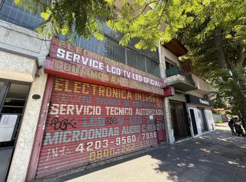 Local comercial · 260m² · Amplio Local Comercial en Alquiler en Sarandi